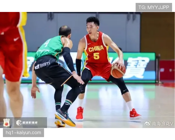 廖三宁持球突破制造杀伤 迫使对手防守阵型变化